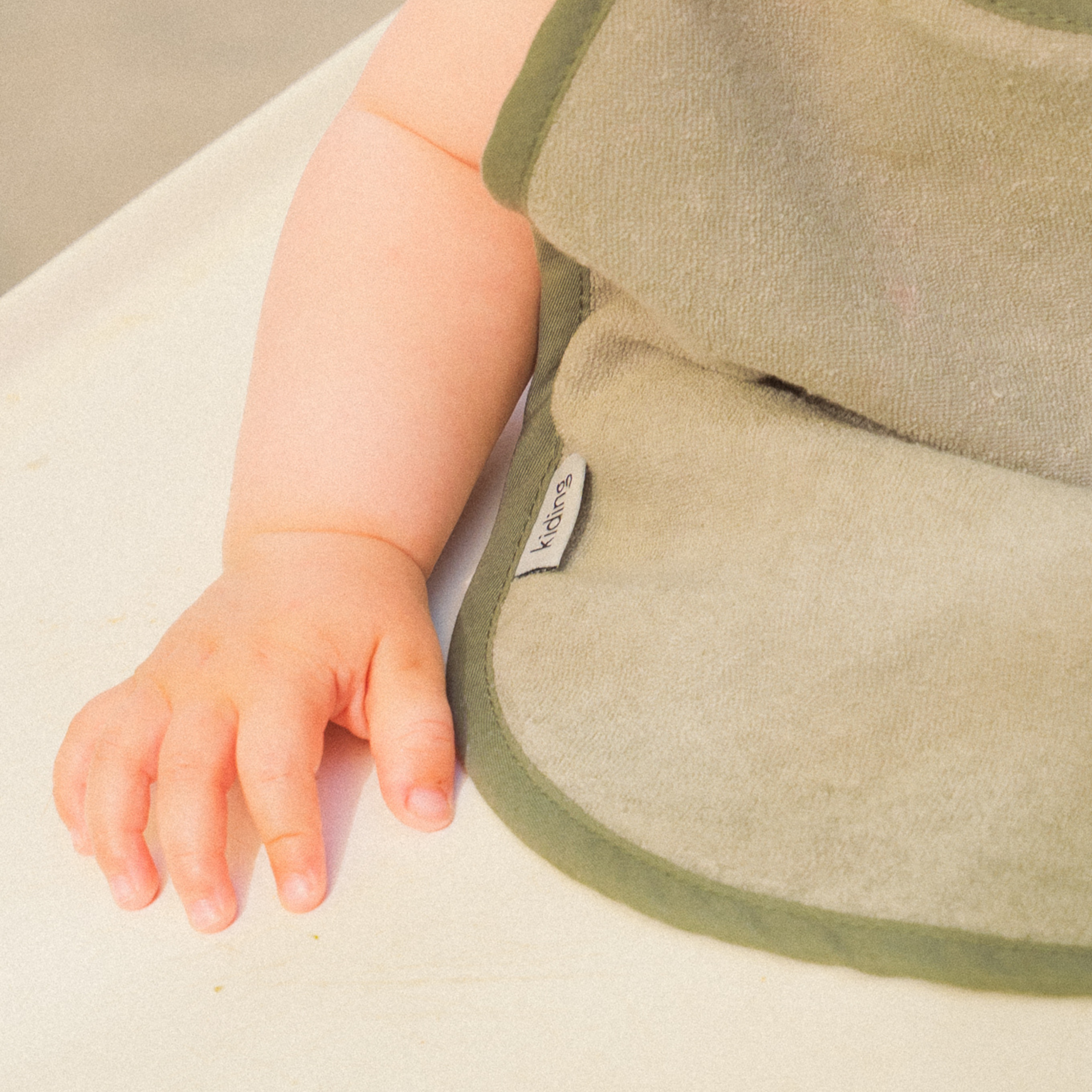 Lätzchen mit Gummibund – 5er-Set